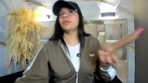 Snapshot of belen_green chatting on 05.08.26 Belen online show from 05.08.26