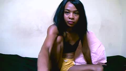 Snapshot of bella193999 chatting on 12.13.24 bella193999 online show from 12.13.24