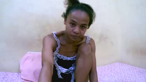 bella193999 online show from 12.19.25