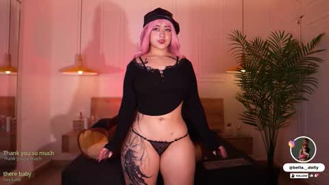 Snapshot of bella__donne chatting on 10.22.25 online show from 10.22.25