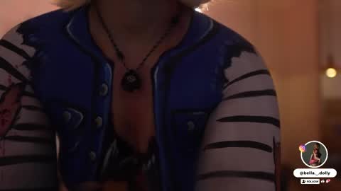 Snapshot of bella__donne chatting on 10.24.25 online show from 10.24.25