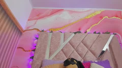 Melanie  online show from 02.14.26