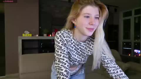 Bella online show from 03.10.25