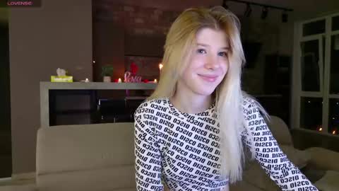 Bella online show from 03.10.25