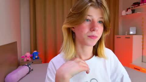 Bella online show from 10.23.25