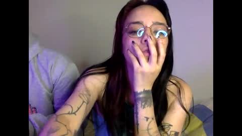 Snapshot of bella_and_koko chatting on 04.19.26 bella_and_koko online show from 04.19.26