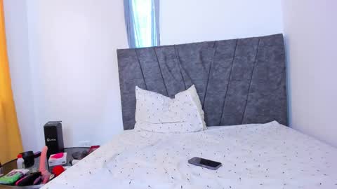 Bella and Andrew special couple online show from 11.29.25