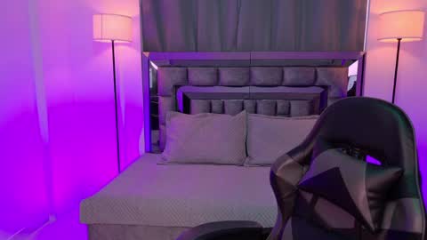 Bella  online show from 03.26.26