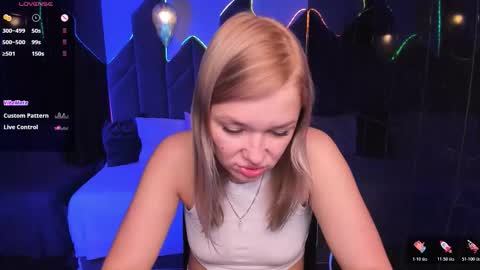 Bella online show from 10.22.25