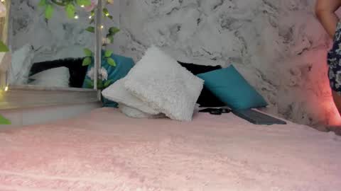 Dessi  online show from 01.12.26