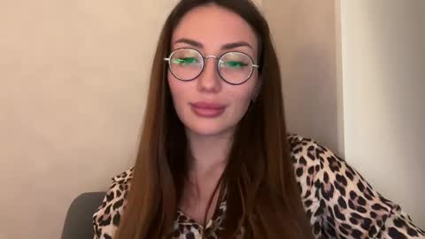 bella_foxxi online show from 12.02.24