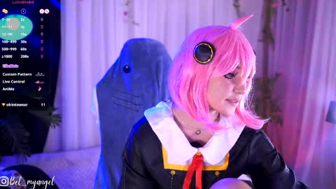 In instagran bel myangel online show from 04.04.26