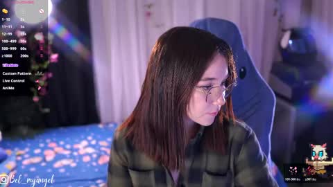Snapshot of bella_franco chatting on 05.15.26 In instagran bel myangel online show from 05.15.26