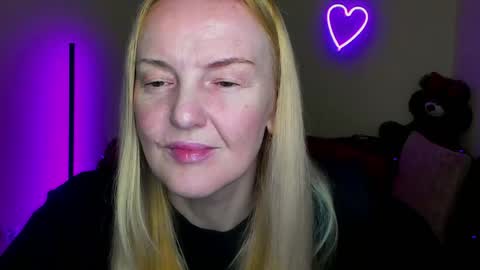 Bella online show from 04.04.26