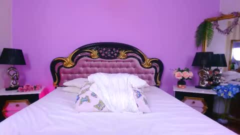 Snapshot of bella_hex chatting on 09.18.25 Bella online show from 09.18.25