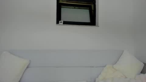 Anna  online show from 02.18.26