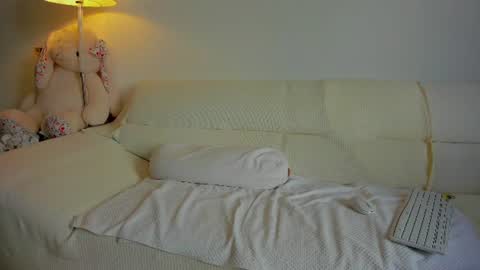 Snapshot of bella_hot77 chatting on 07.24.26 Anna online show from 07.24.26