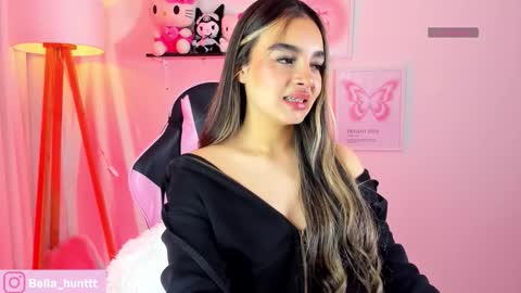 Snapshot of bella_hunteer chatting on 10.18.25 bella igbella hunttt online show from 10.18.25