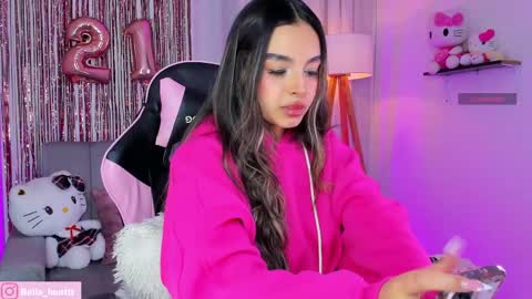 Snapshot of bella_hunteer chatting on 05.11.26 bella igbella hunttt online show from 05.11.26