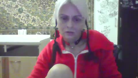 Bella Nathalie online show from 12.31.24
