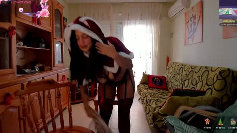bella_pocahontas3 online show from 12.24.24