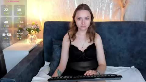 Snapshot of bella_ramsi chatting on 07.25.26 Linda Bella online show from 07.25.26