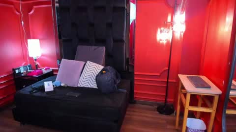 Bella Riviera online show from 04.04.26