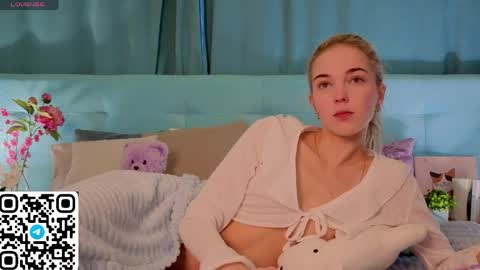 Bella online show from 04.10.26