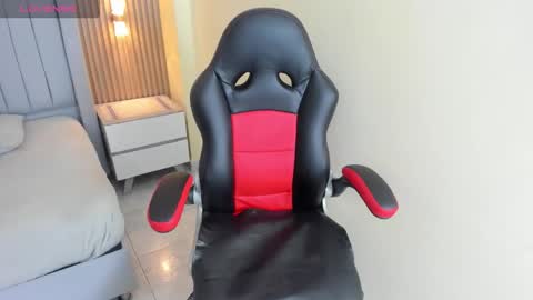 Snapshot of bella_stone3 chatting on 02.17.26 BELLA STONE online show from 02.17.26