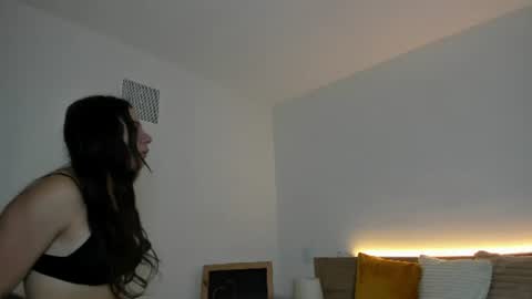 Snapshot of bella_sumers chatting on 06.24.26 Bella online show from 06.24.26