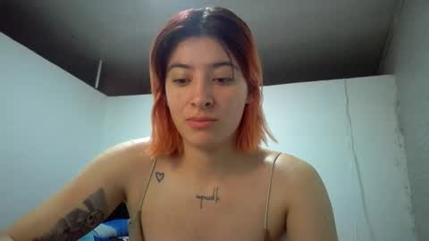 Snapshot of bella_thorne1999 chatting on 07.26.26 bella_thorne1999 online show from 07.26.26