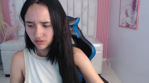 Bella online show from 11.21.25