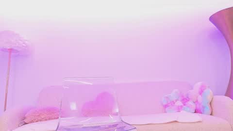 Bella online show from 10.14.25