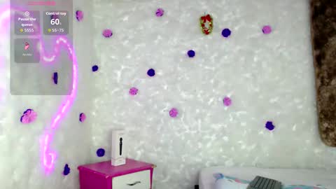 Snapshot of bella_warzon chatting on 02.23.26 bella_warzon online show from 02.23.26