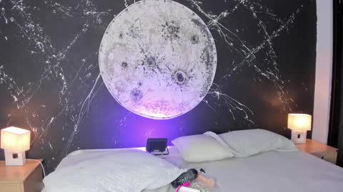 bellaastorm online show from 10.01.25