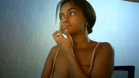 Bella online show from 03.11.25