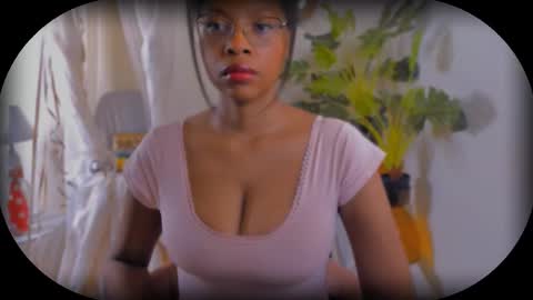 Bellah Blakes-Sarah Scrumptious Lee online show from 09.15.25