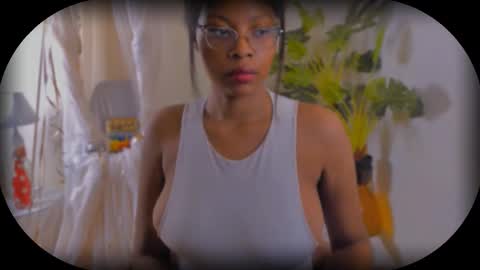 Bellah Blakes-Sarah Scrumptious Lee online show from 09.18.25