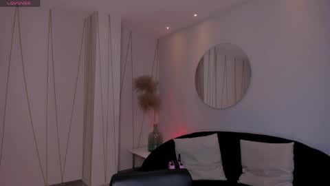  Bella C  online show from 04.17.26