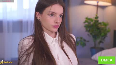 Snapshot of bellacle chatting on 10.03.25 Bella I took a vacation and Ill be back on December 18th So dont lose me To keep in touch I have a TG - you can find below online show from 10.03.25