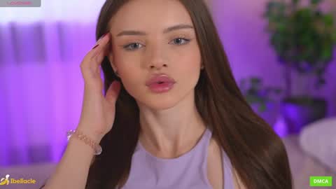 Snapshot of bellacle chatting on 10.11.25 Bella I took a vacation and Ill be back on December 18th So dont lose me To keep in touch I have a TG - you can find below online show from 10.11.25