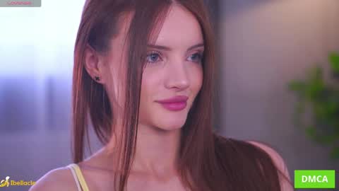 Snapshot of bellacle chatting on 04.09.26 Bella I took a vacation and Ill be back on December 18th So dont lose me To keep in touch I have a TG - you can find below online show from 04.09.26