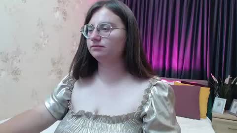 Snapshot of bellacohen chatting on 07.07.26 Anna online show from 07.07.26