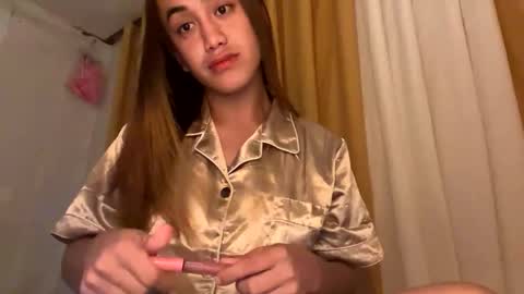 Snapshot of belladeputaxx chatting on 06.07.26 IM BELLA online show from 06.07.26