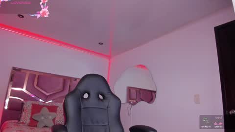 Snapshot of belladiamond18 chatting on 01.16.25 TELL ME GODDESS NEXT Transmission 01122024 9PM TO 4AMColombian hour THANKS Follow me online show from 01.16.25