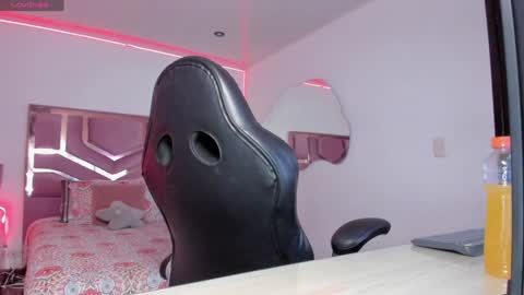 Snapshot of belladiamond18 chatting on 01.21.25 TELL ME GODDESS NEXT Transmission 01122024 9PM TO 4AMColombian hour THANKS Follow me online show from 01.21.25