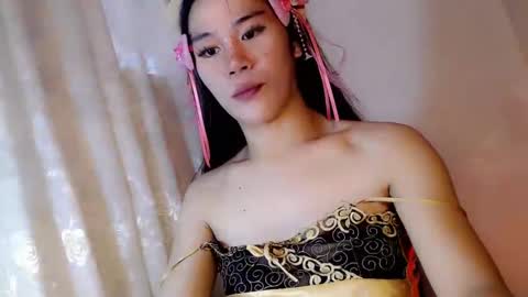 Bella rowt online show from 12.14.24