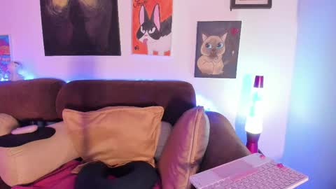 Bella online show from 03.12.25