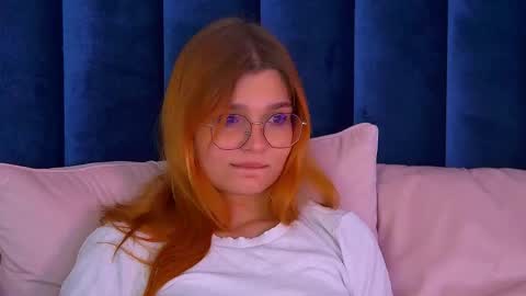 BellaMarebelle online show from 10.17.25