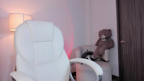 Bella Mia online show from 02.23.26